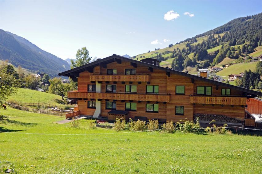זאלבך הינטרגלם Ski In Ski Out Hotel Unterellmau מראה חיצוני תמונה